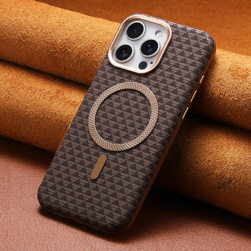 Castello Magsafe iPhone Case - Image 5